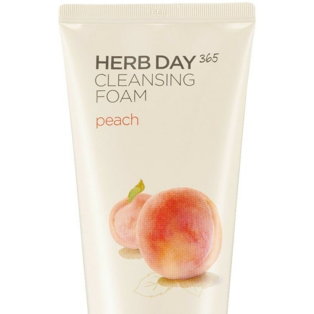 The Face Shop – Herb Day Cleansing Foam Peach